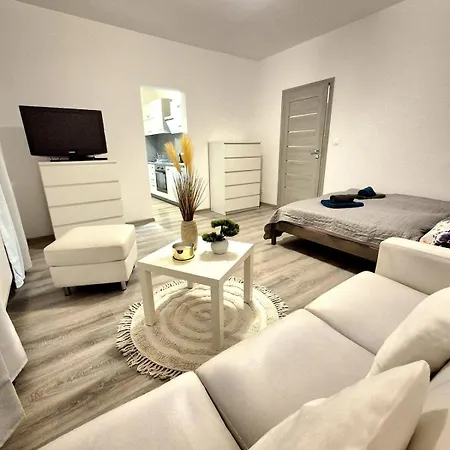 아파트 Nadherny V Ruzinove 브라티슬라바